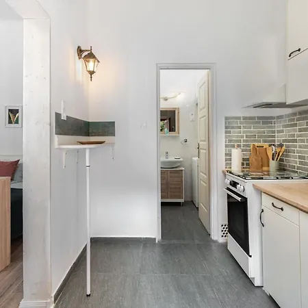 Green Palm Apartment Near By Heroes Square With Free Parking Budapest Exterior photo