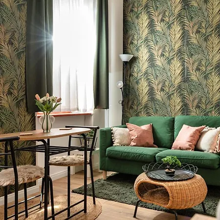 Green Palm Apartment Near By Heroes Square With Free Parking Budapest Exterior photo